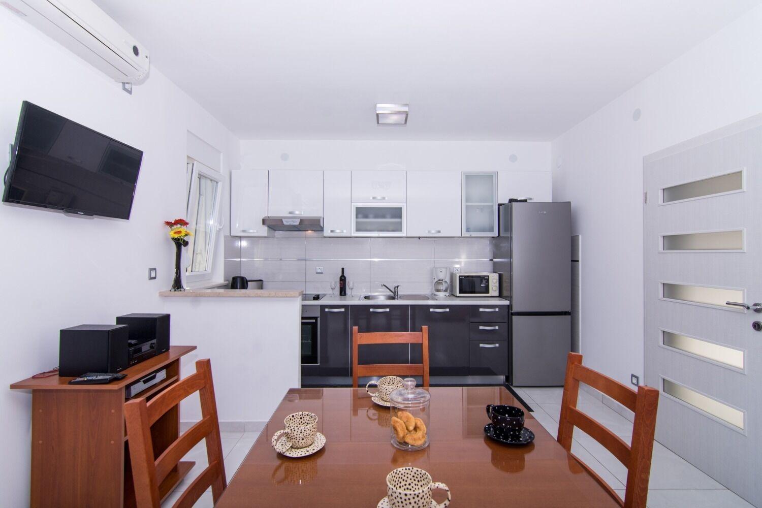 Apartments Ivica - Garden Terrace Slatine Exteriér fotografie